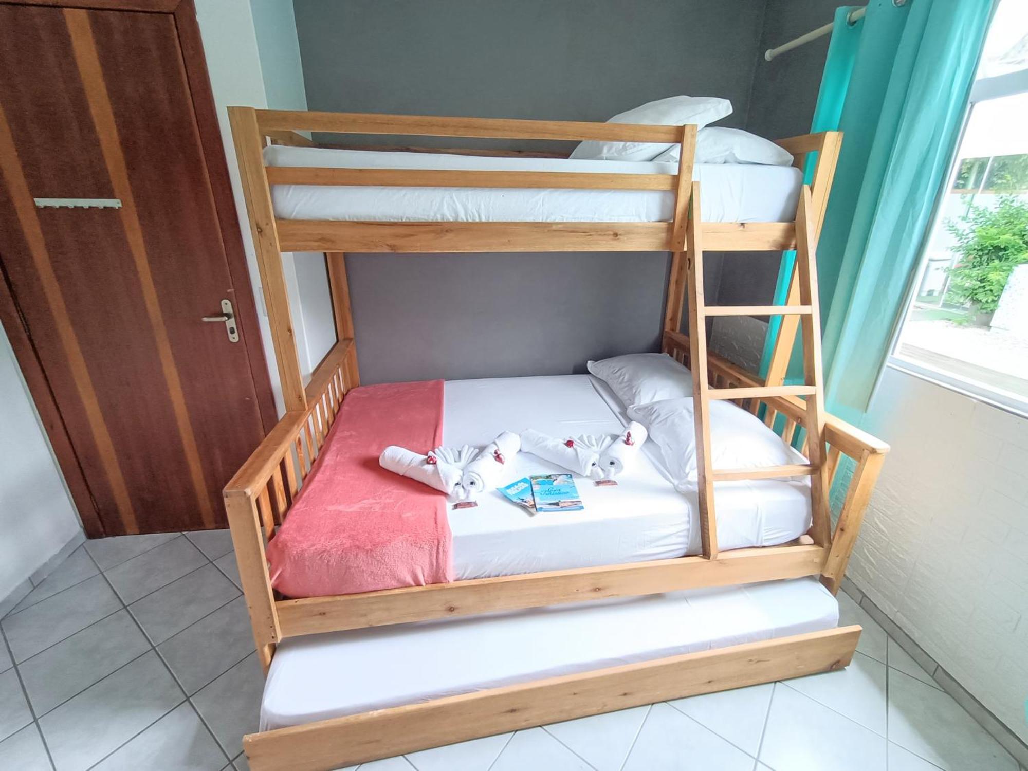 Hostel Casa Da Vo Rosa Говернадор-Селсу-Рамус Экстерьер фото